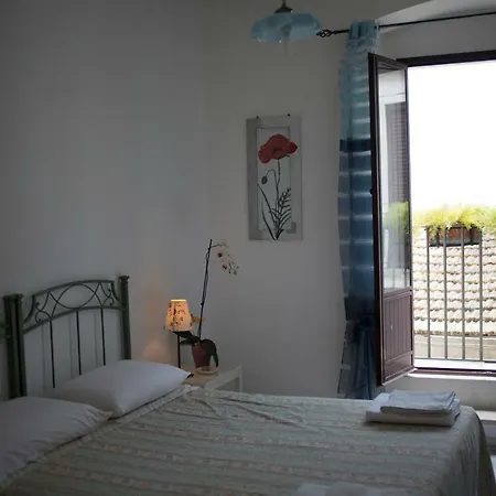 La Casa Incantata Bed & Breakfast *