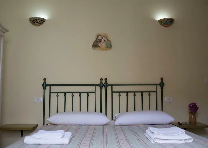 Alojamento de Acomodação e Pequeno-almoço La Casa Incantata